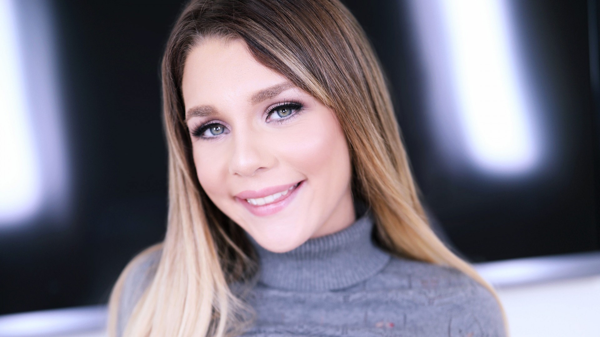 Gabbie Carter Returns to Amateur Allure for a Blowjob, Fuck and Swallow